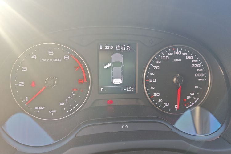 奥迪A3 2019款 Sportback 35 TFSI 进取型 国VI中控内饰14