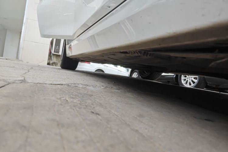 宝马3系 2015款 320Li 超悦版时尚型局部细节9001