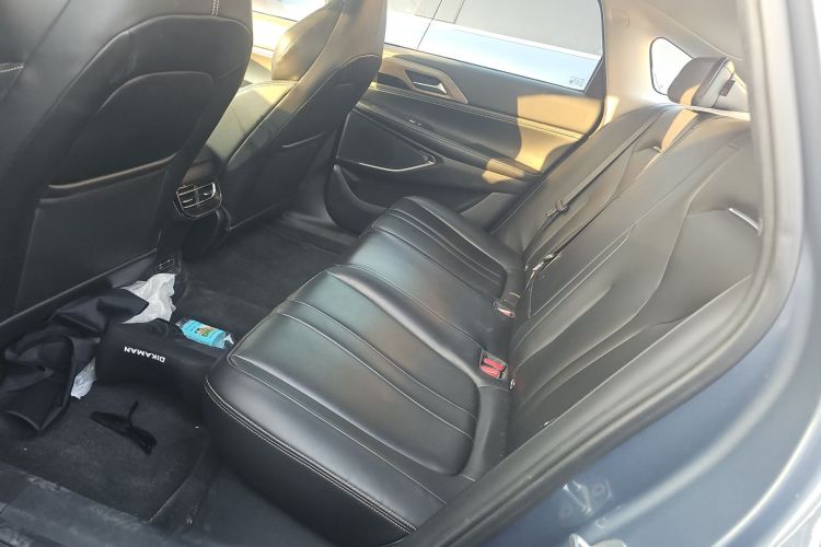 小鹏P5 2023款 智行版中控内饰21