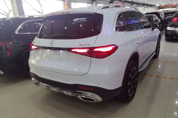 奔驰GLC 2023款 GLC 260 L 4MATIC 动感型 7座车身外观7
