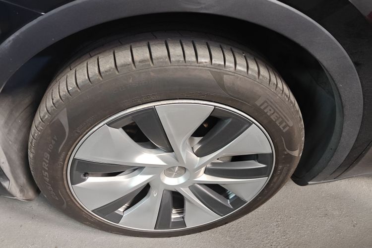 特斯拉 Model Y 2022款 后轮驱动版车身外观6002