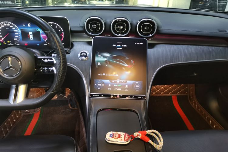 奔驰C级 2022款 C 200 L 运动版局部细节16