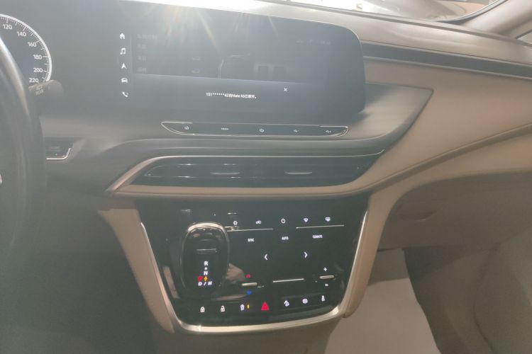 别克GL8 2021款 ES陆尊 653T 尊享型中控内饰16