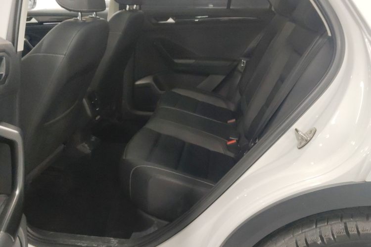 大众 T-ROC探歌 2020款 280TSI DSG两驱舒适型中控内饰21