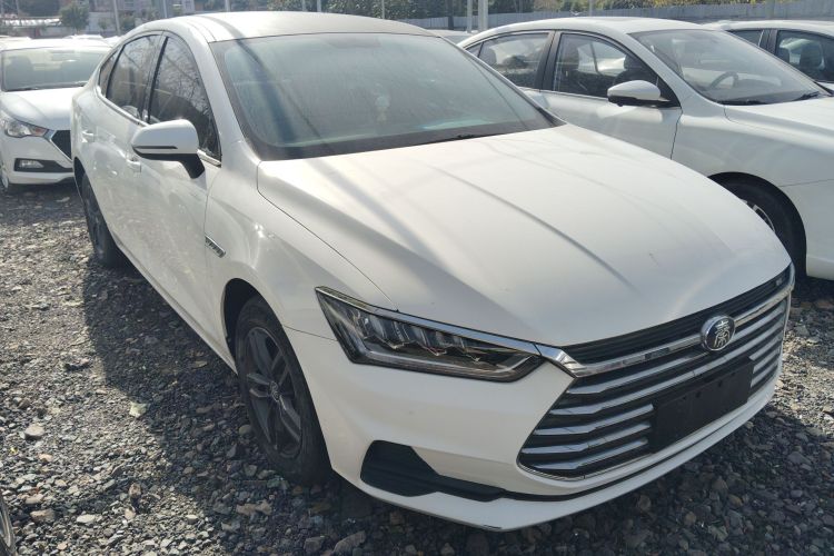 比亚迪 秦Pro 2020款 超越版 1.5TI 自动尊贵型车身外观6002