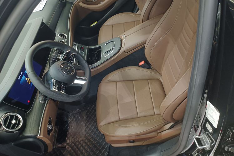 奔驰E级 2023款 改款 E 300 L 运动豪华型中控内饰19