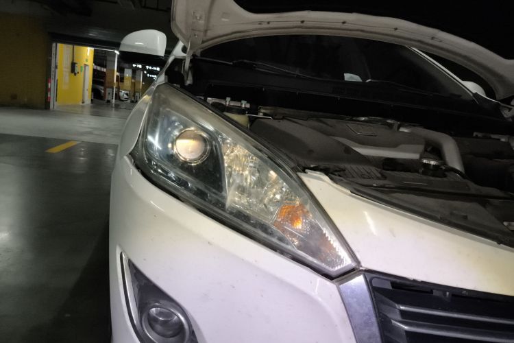 纳智捷 优6 SUV 2014款 1.8T 智尊型车身外观8