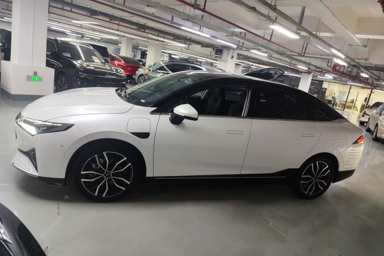 小鹏P5 2022款 550E车身外观6003