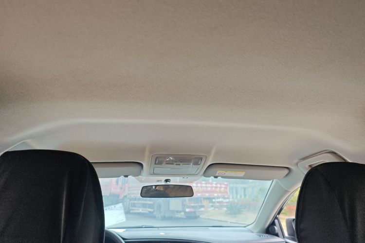 丰田 卡罗拉 2017款 改款 1.6L S-CVT GL中控内饰22