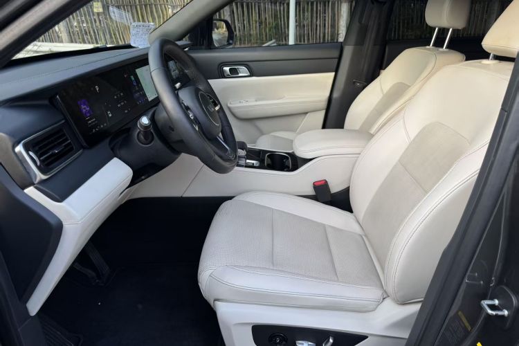 理想汽车 理想ONE 2021款 增程6座版中控内饰19