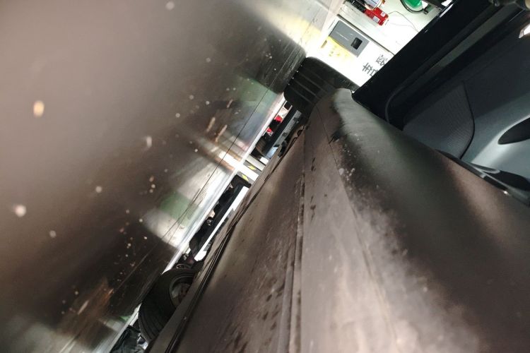 特斯拉 Model Y 2023款 后轮驱动版局部细节9002