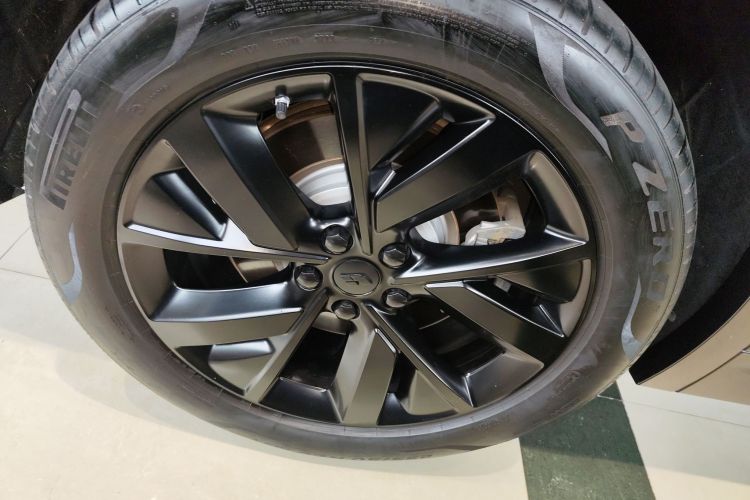 理想汽车 理想L7 2023款 Pro车身外观6008