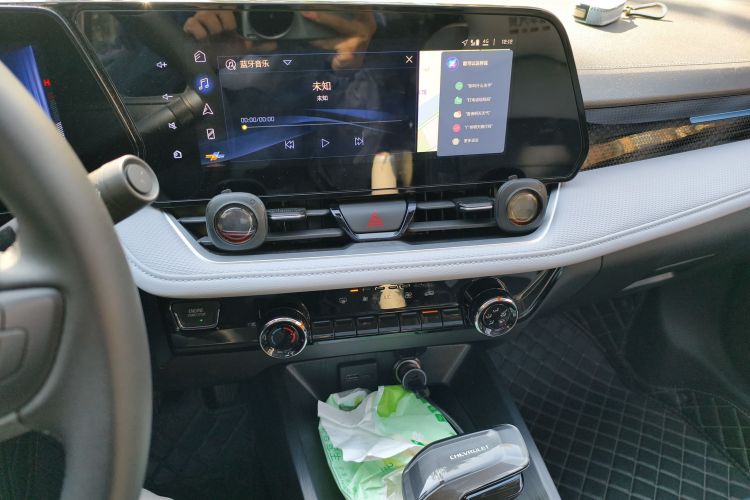 雪佛兰 科鲁泽 2024款 1.5L 双离合悦享版中控内饰16