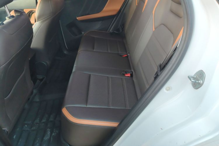 比亚迪e2 2021款 豪华型中控内饰21