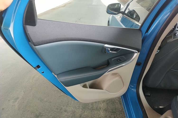 沃尔沃V40 2014款 2.0T 智雅版中控内饰7008