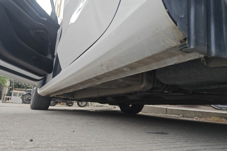 吉利汽车 帝豪 2023款 第4代冠军版 1.5L CVT尊贵型局部细节9002