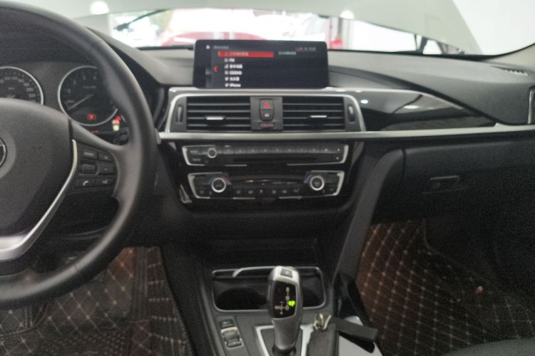 宝马3系 2019款 320Li 时尚型中控内饰16