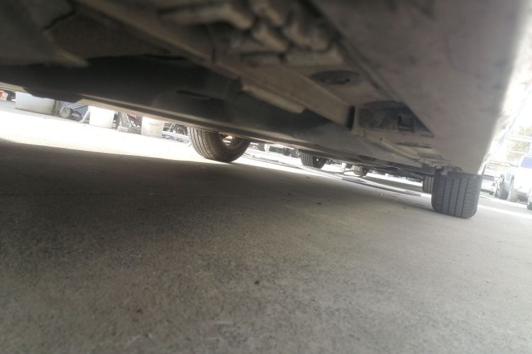 丰田 卡罗拉 2019款 1.2T S-CVT GL-i精英版局部细节9002