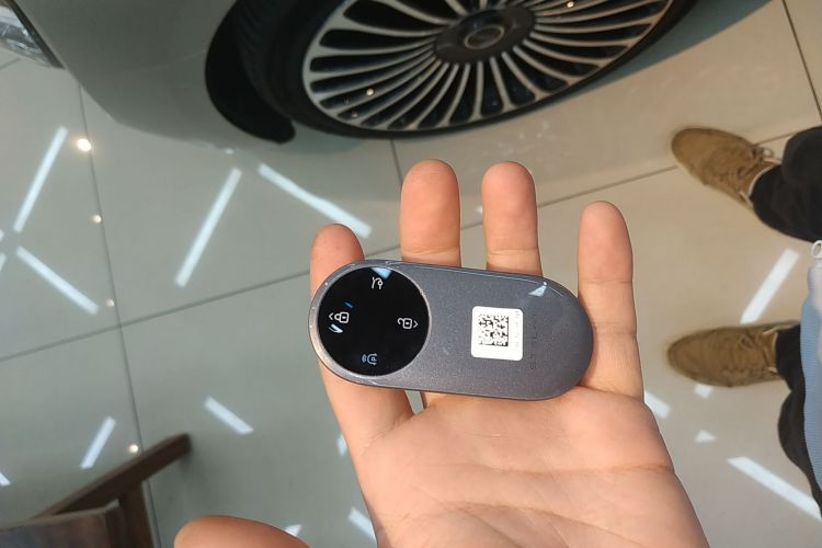 鸿蒙智行 享界S9 2024款 纯电 Ultra 四驱旗舰版中控内饰11