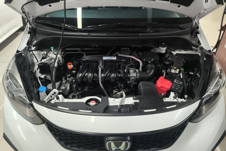 本田 飞度 2023款 1.5L CVT潮享版机舱底盘24