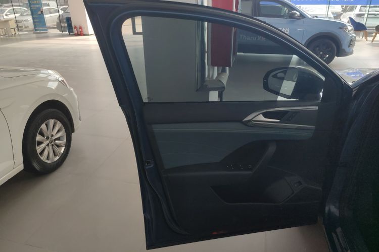 大众 途岳 2023款 330TSI 四驱月尊版中控内饰7007