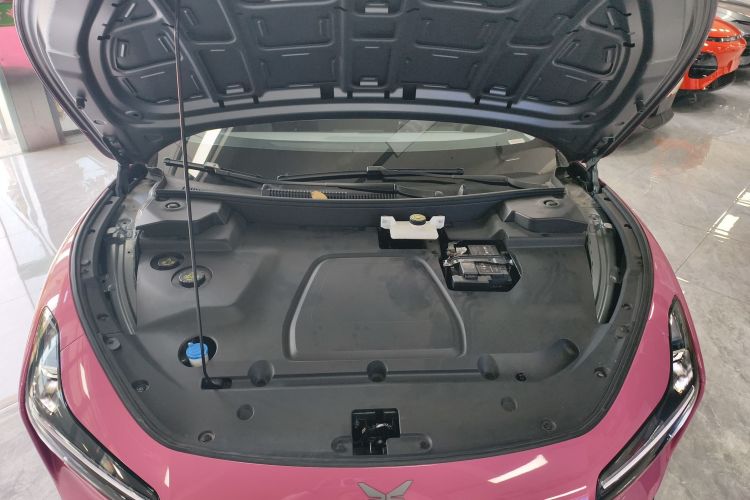 小鹏MONA M03 2024款 515 长续航机舱底盘24