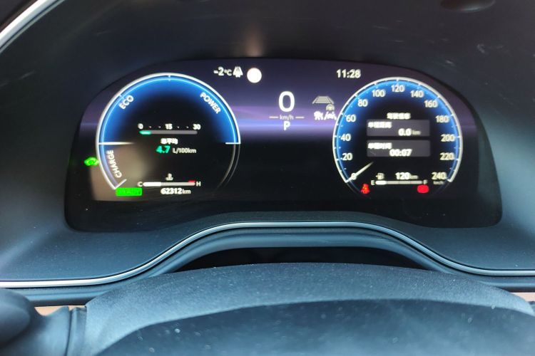 丰田 亚洲龙 2024款 双擎 2.0L 豪华版中控内饰14