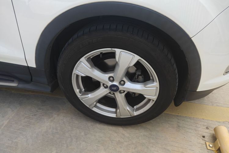 福特 翼虎 2017款 EcoBoost 180 两驱虎跃型车身外观10