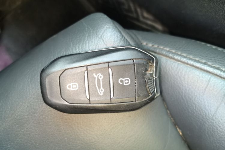 标致508 2015款 1.6THP 自动致臻版中控内饰11