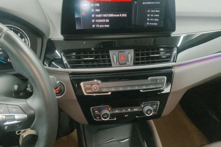 宝马X1 2022款 sDrive25Li 领先型中控内饰16