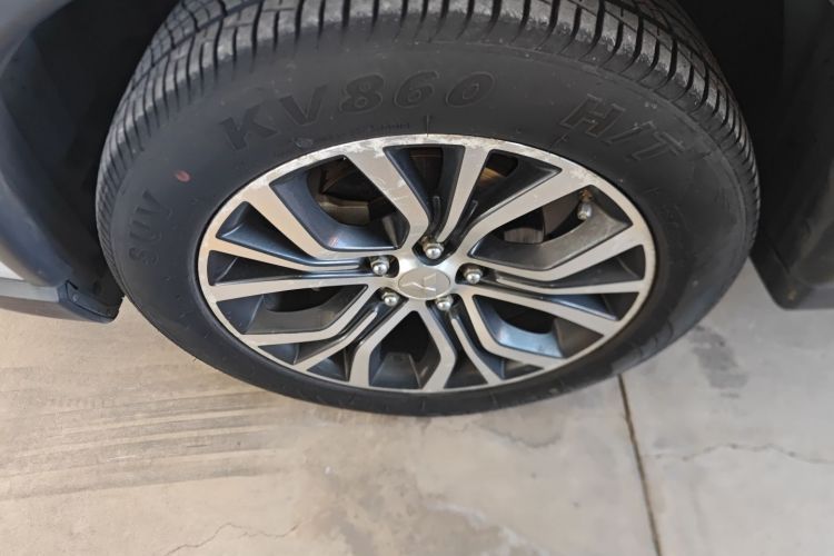 三菱 欧蓝德 2017款 2.0L 两驱荣耀版 5座车身外观6007