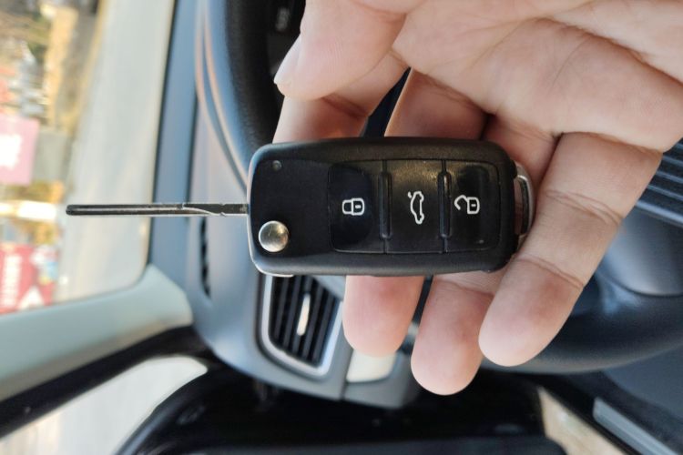 大众 朗逸 2013款 改款经典 1.6L 手动舒适版中控内饰7001