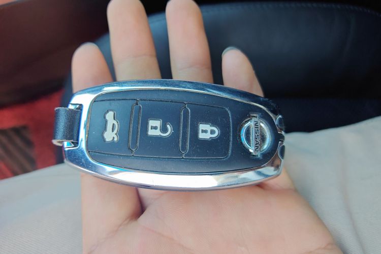 日产 天籁 2013款 2.0L XL舒适版中控内饰7001