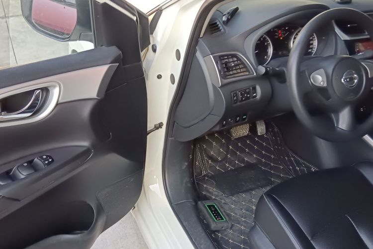 日产 轩逸 2022款 经典 1.6XE CVT舒适版中控内饰20