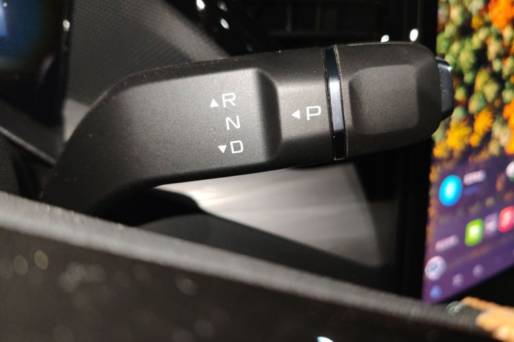 奔腾 悦意07 2025款 210km 乐享版中控内饰18