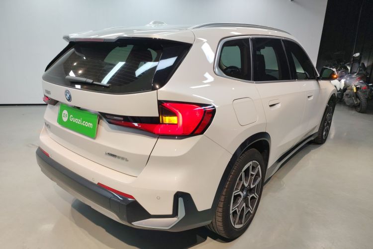 宝马iX1 2023款 xDrive30L X设计套装车身外观7
