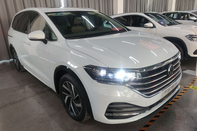 大众 威然 2024款 330TSI 豪华版车身外观3