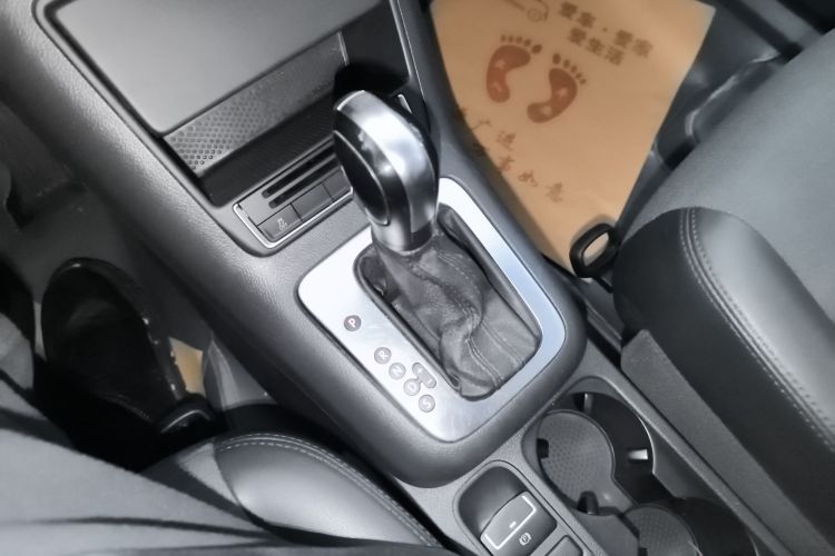 大众 途观 2013款 1.8TSI 自动两驱风尚版中控内饰18