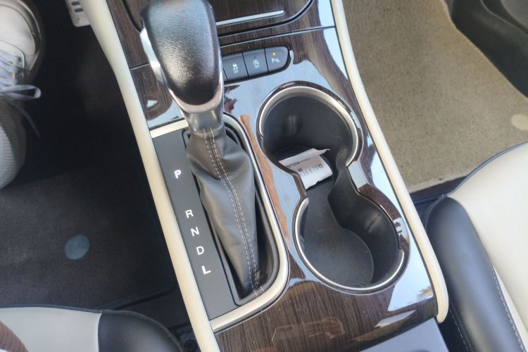 别克 威朗 2018款 三厢 15S 自动领先型中控内饰18