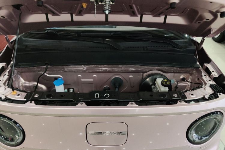 吉利银河 2023款 熊猫mini 200km 耐力熊机舱底盘24