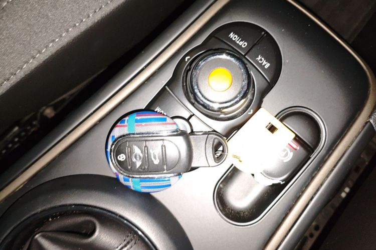 MINI Countryman 2017款 1.5T COOPER ALL4中控内饰11