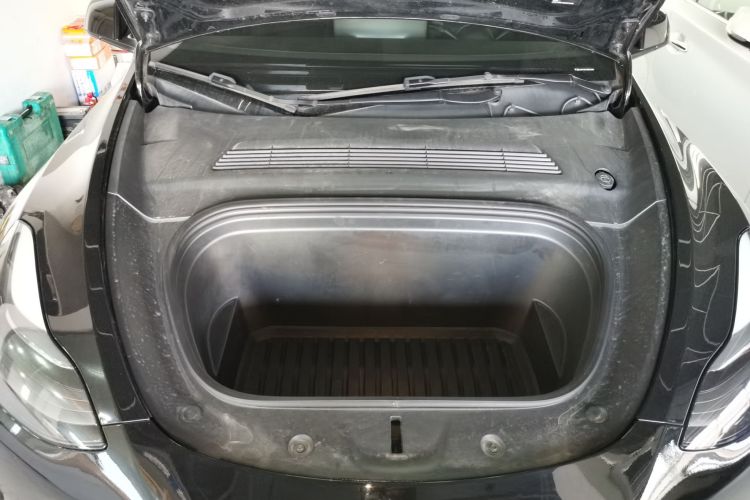 特斯拉 Model Y 2021款 标准续航后驱版机舱底盘24