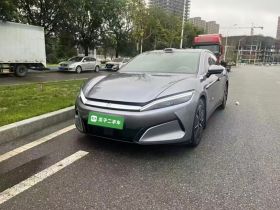 比亚迪 汉L 2025款 DM-i 200KM激光雷达尊享型