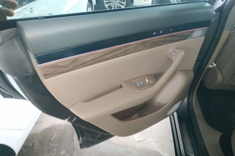 鸿蒙智行 智界R7 2025款 增程 251km Max中控内饰49