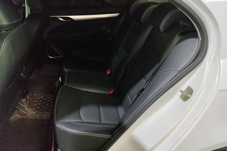 吉利汽车 帝豪 2020款 1.5L 手动舒适型中控内饰7004