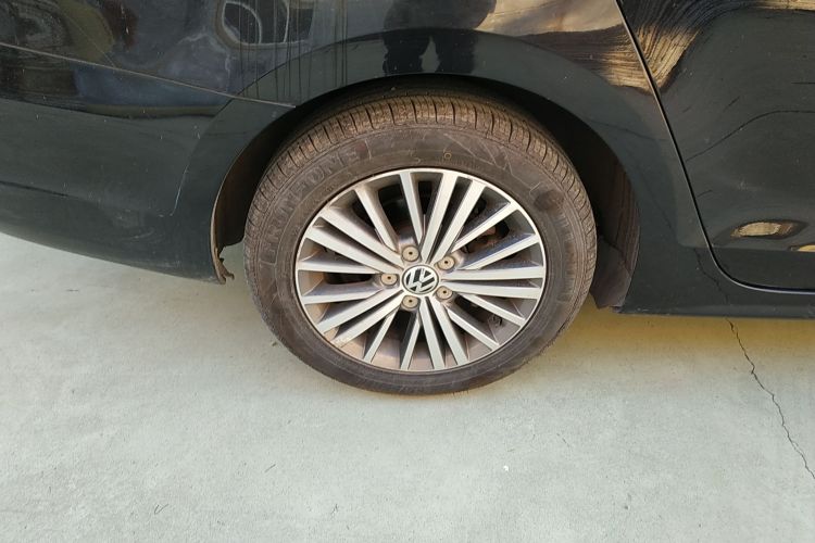 大众 速腾 2014款 改款 1.4TSI 自动旗舰版车身外观6008