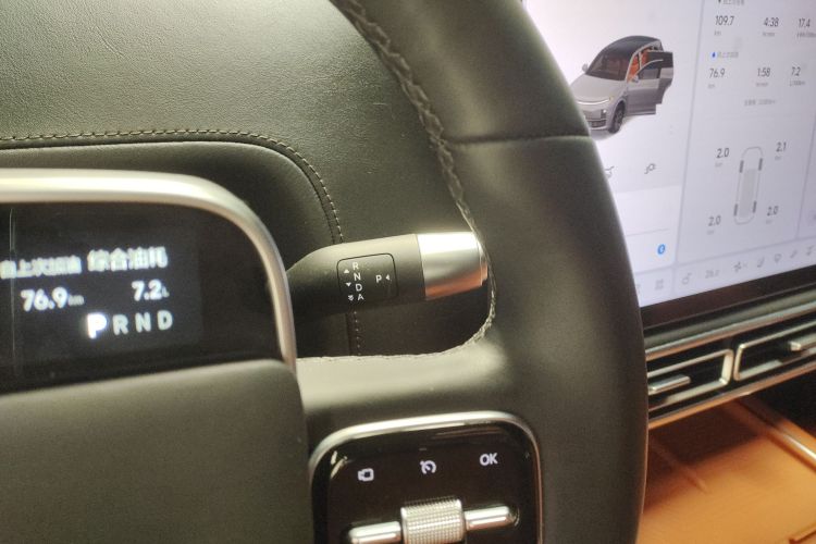 理想汽车 理想L7 2023款 Air中控内饰18