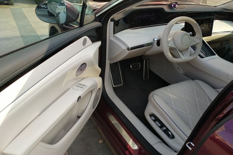 鸿蒙智行 享界S9 2025款 增程 Ultra中控内饰7003