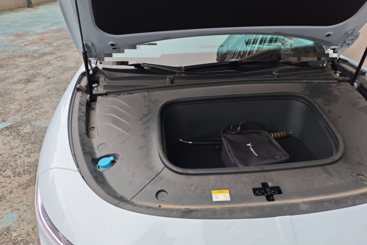 岚图汽车 岚图追光 2023款 四驱标准版局部细节9006