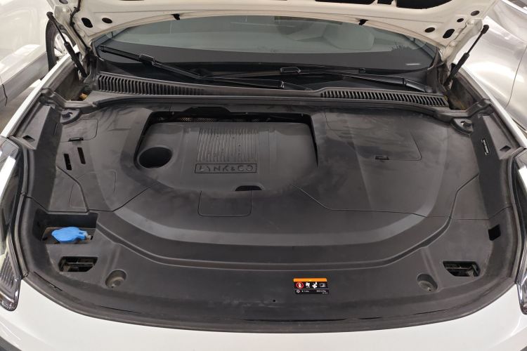 领克06 2023款 Remix 1.5T 劲Halo机舱底盘24